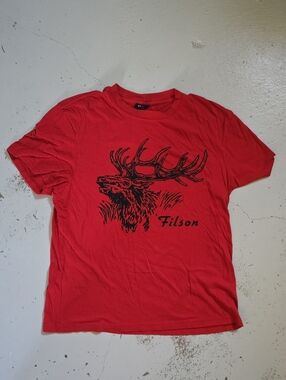C.C. Filson Outfitter Men's Red Elk T-shirt Size Large
